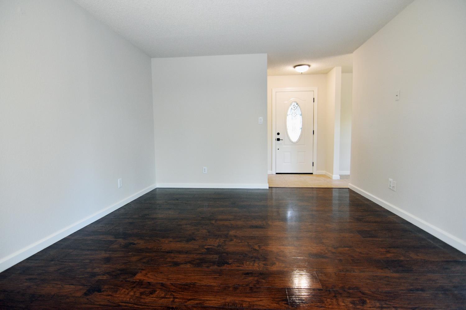Bluefield Avenue, Turlock, California image 5