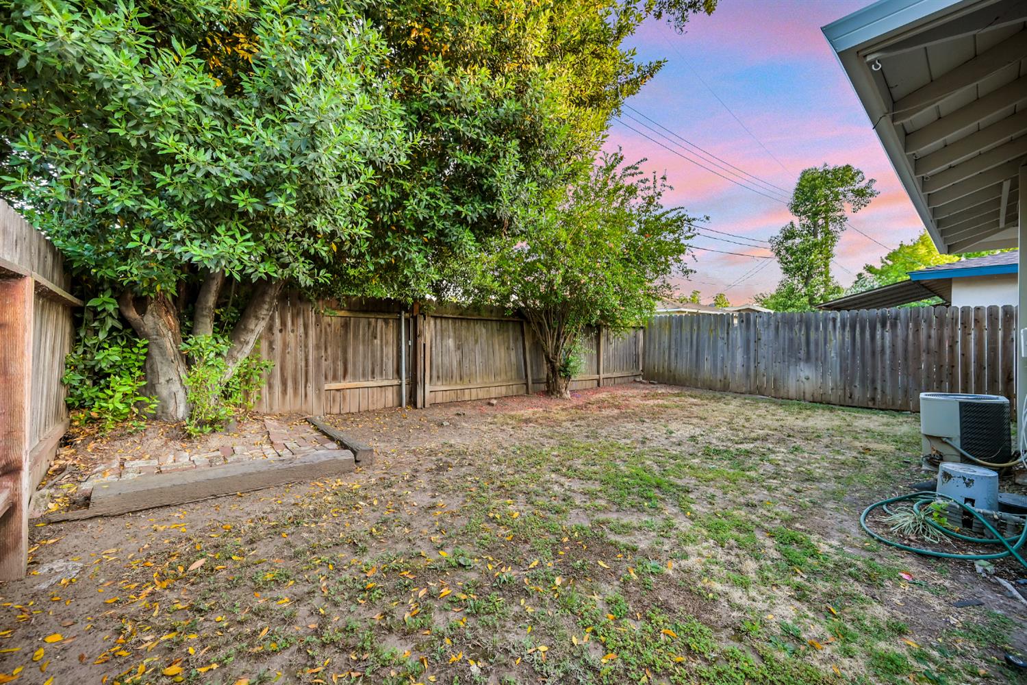 1422 Topaz Way, Sacramento, California image 12