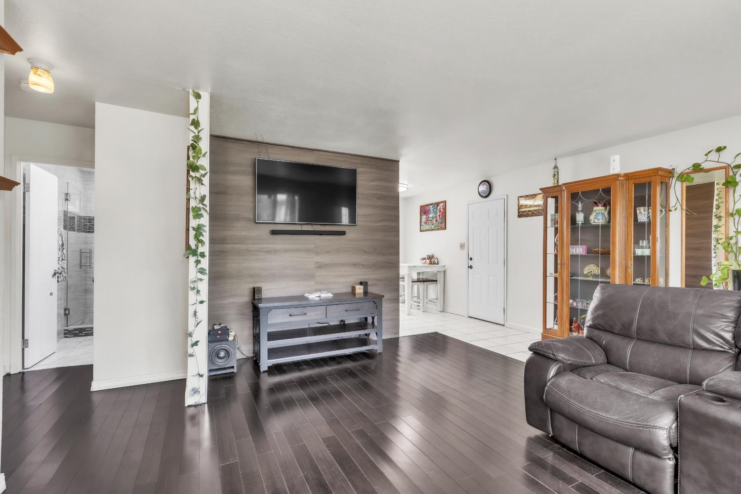 S White Rock Road, Rancho Cordova, California image 5