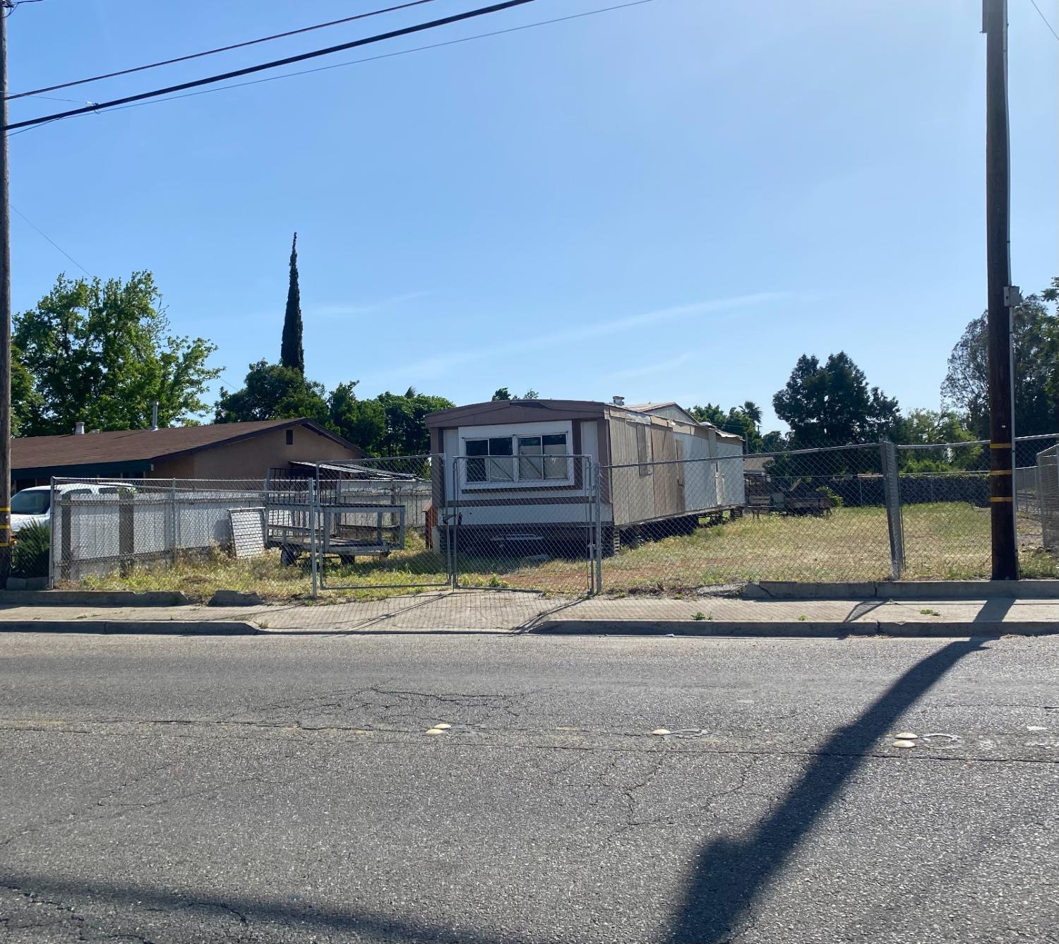 West Avenue, Turlock, California image 1