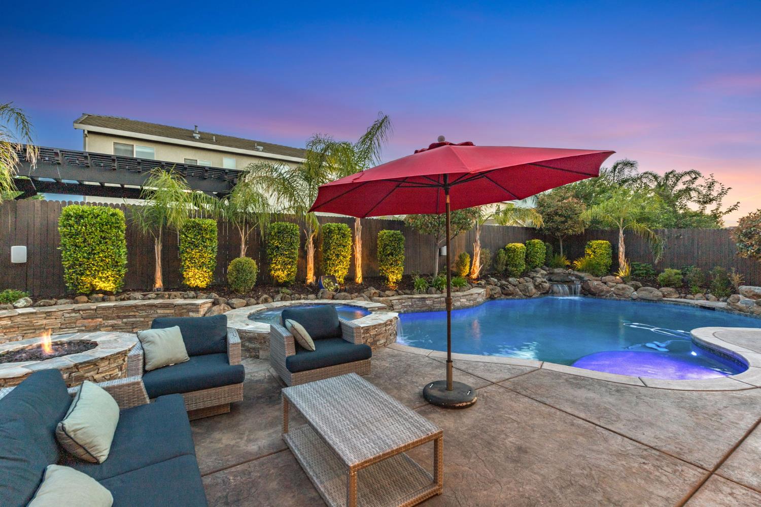 Detail Gallery Image 41 of 45 For 1088 Broken Spoke Ln, Roseville,  CA 95747 - 5 Beds | 4/1 Baths