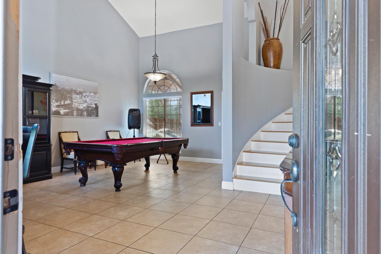 Parkside Drive, Tracy, California image 3