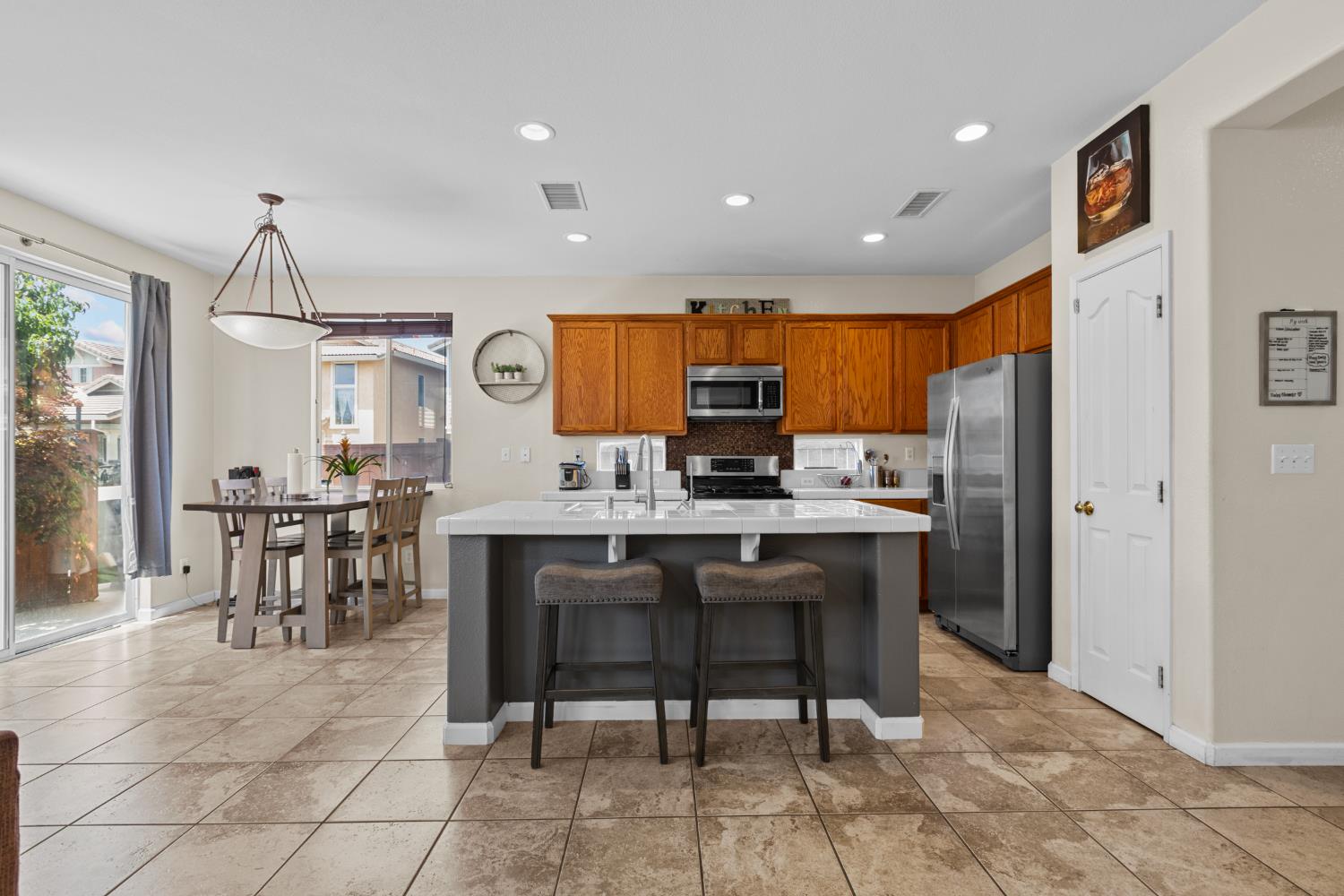 Marrissey Lane, Sacramento, California image 7