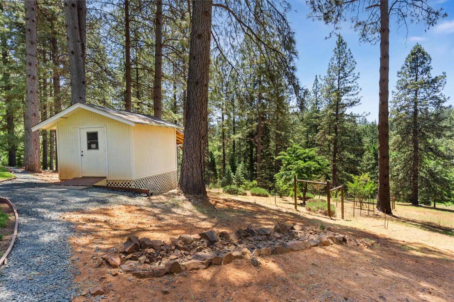 Del Vista Court, Grass Valley, California image 36