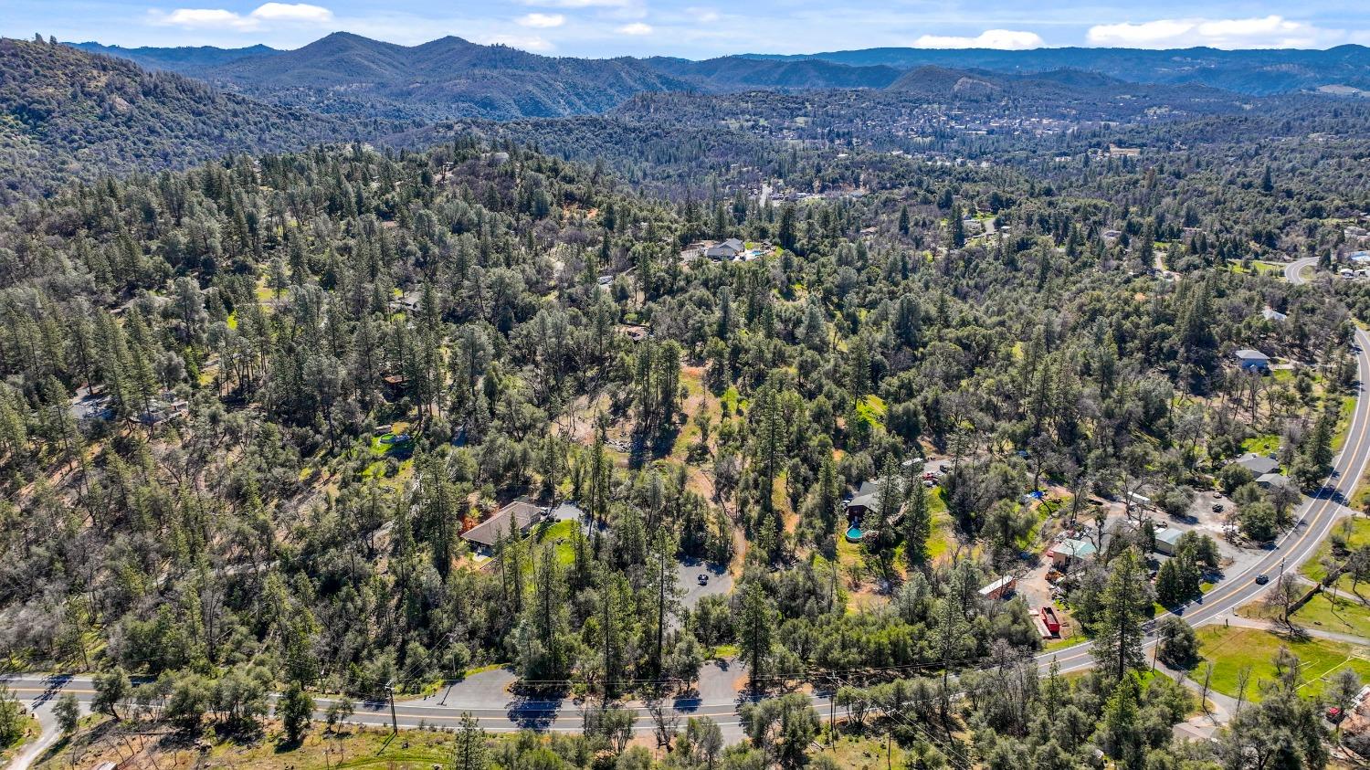 Tuolumne Road, Tuolumne, California image 33