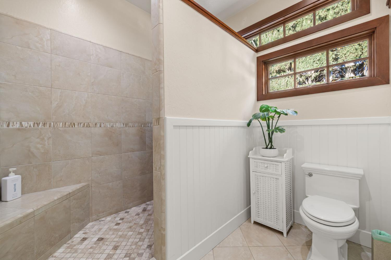 W Southwood Drive, Woodland, California image 46