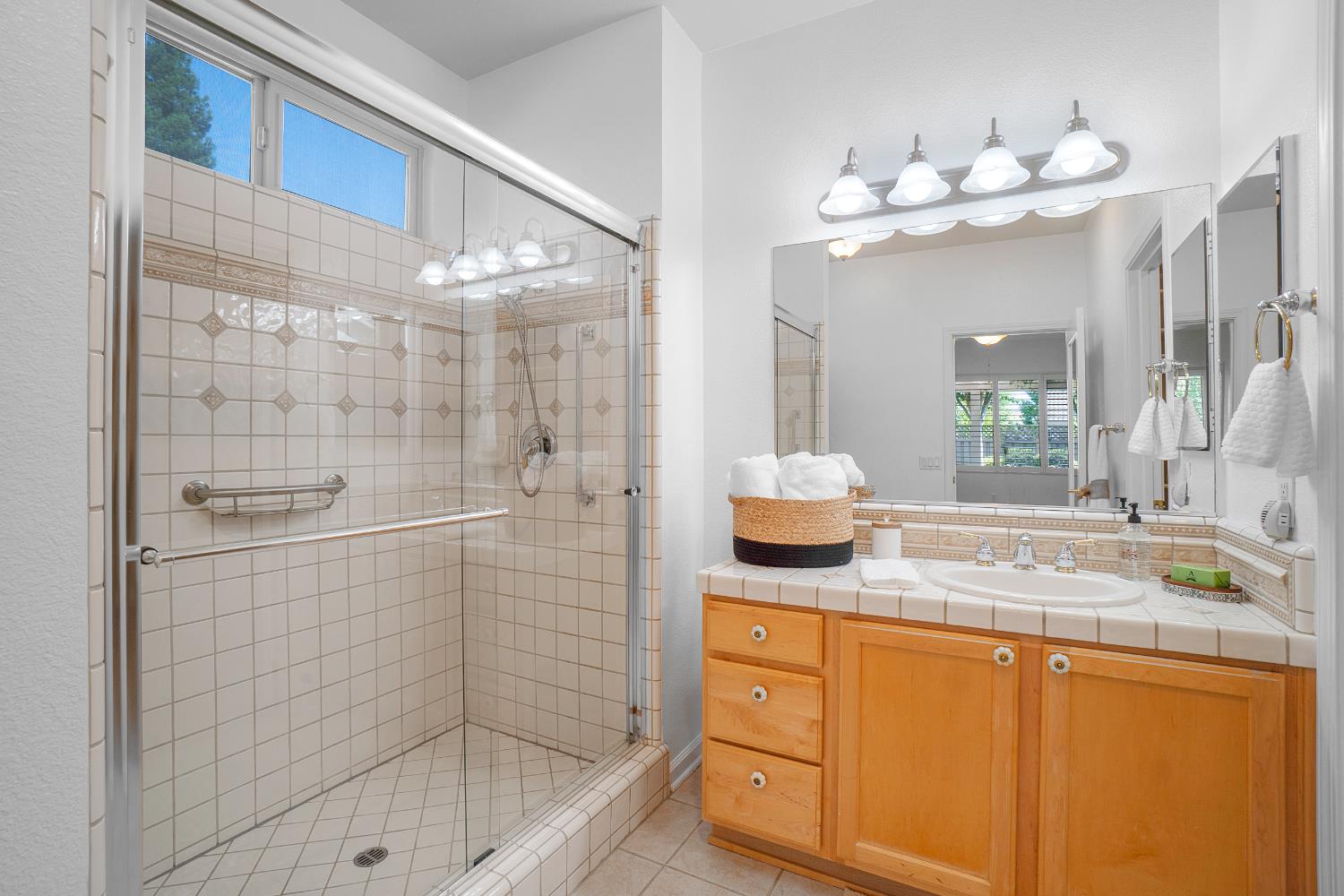 Hidden Hills Lane, Lincoln, California image 19