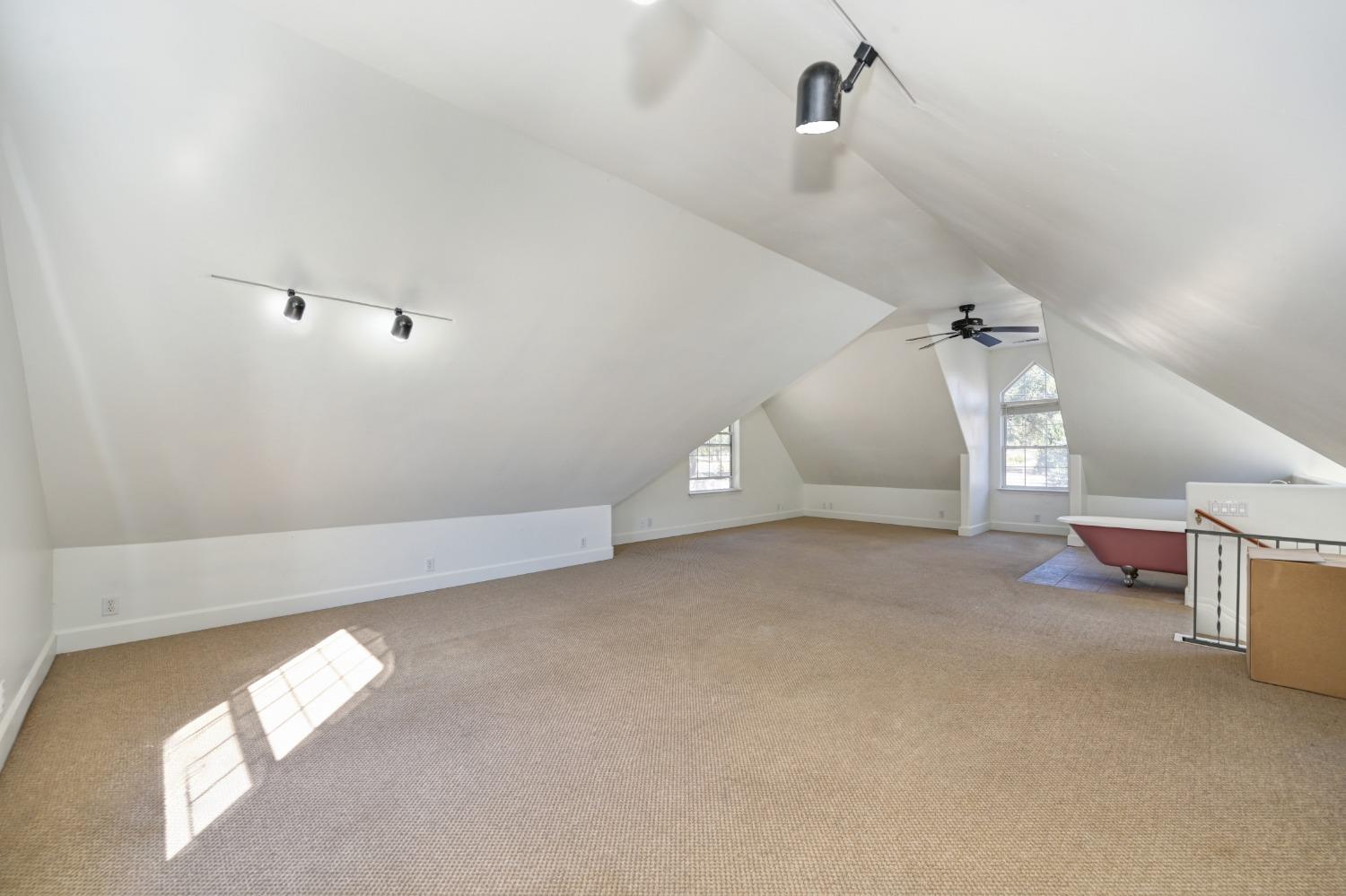 Gray Oak Drive, Rough and Ready, California image 39
