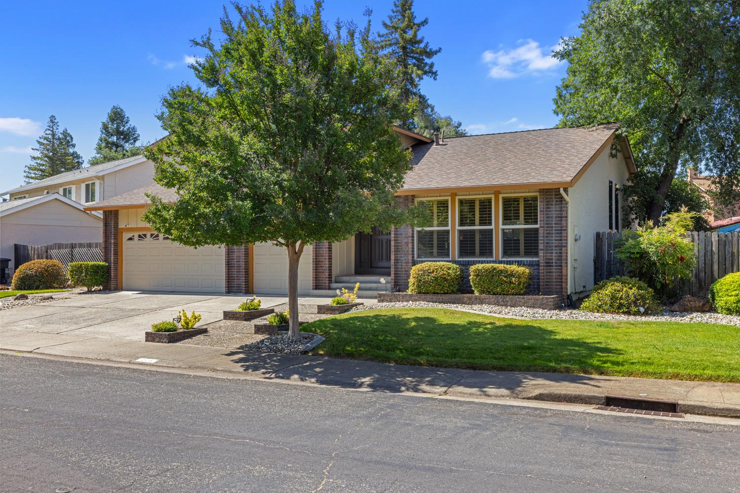 Cottonwood Drive, Roseville, California image 2