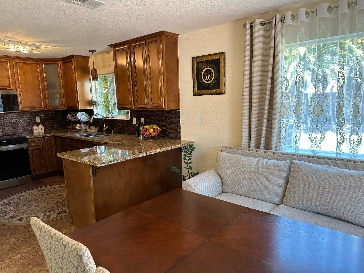 Holworthy Way, Sacramento, California image 20