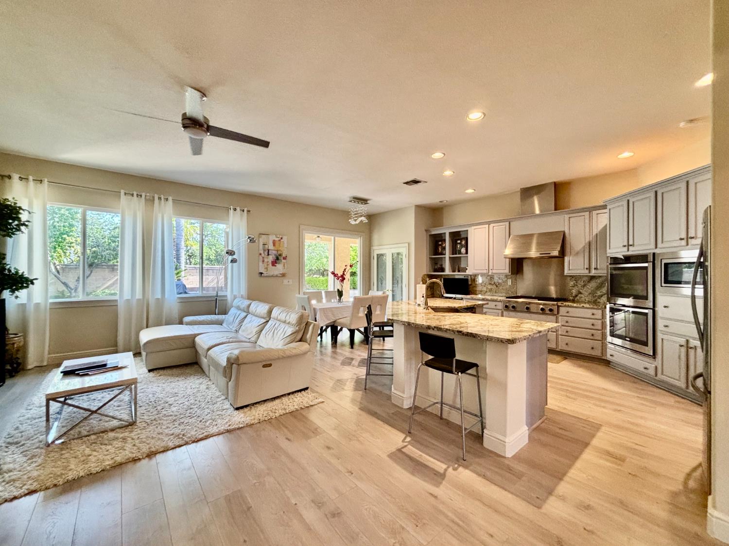 Oak Hill Way, Roseville, California image 5