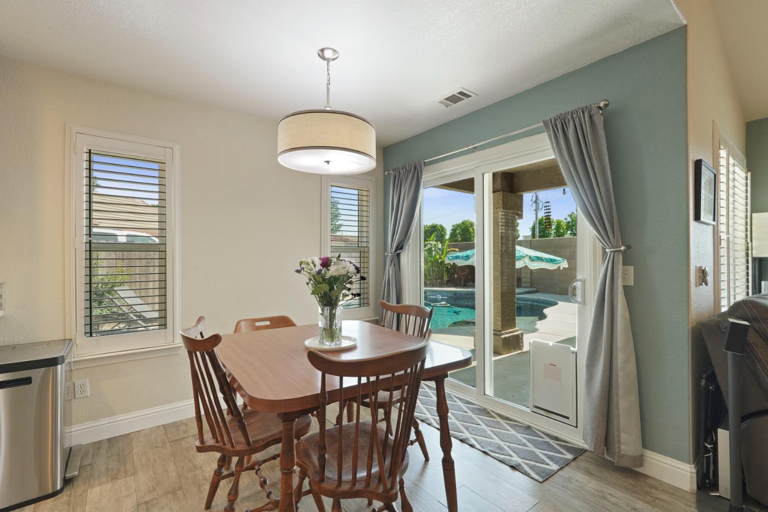 Blackbird Court, Lodi, California image 16