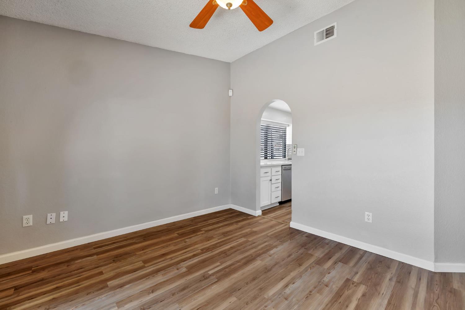 Osuna Way, Sacramento, California image 11