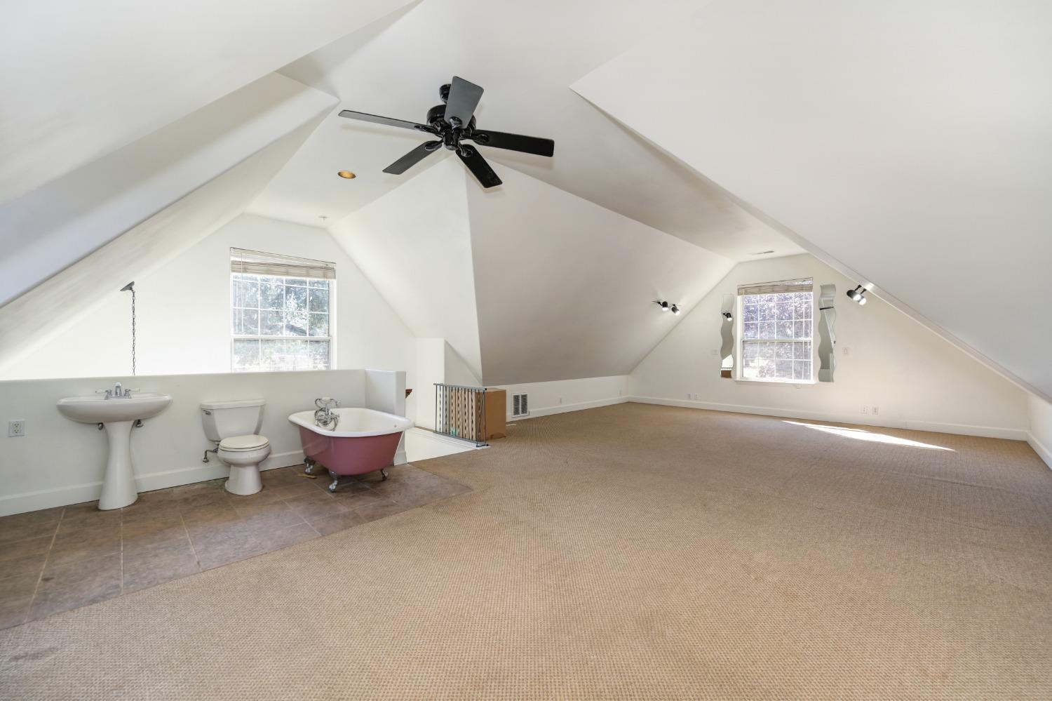 Gray Oak Drive, Rough and Ready, California image 37