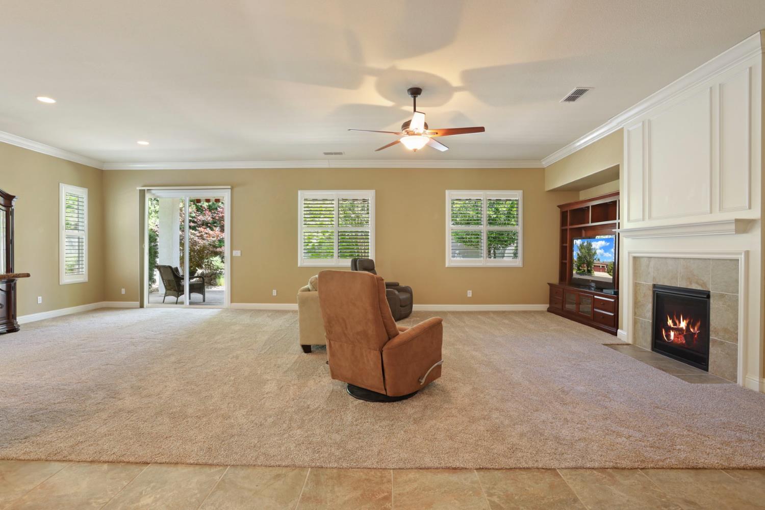Detail Gallery Image 13 of 74 For 2424 Ashbridge Ln, Manteca,  CA 95336 - 2 Beds | 2/1 Baths