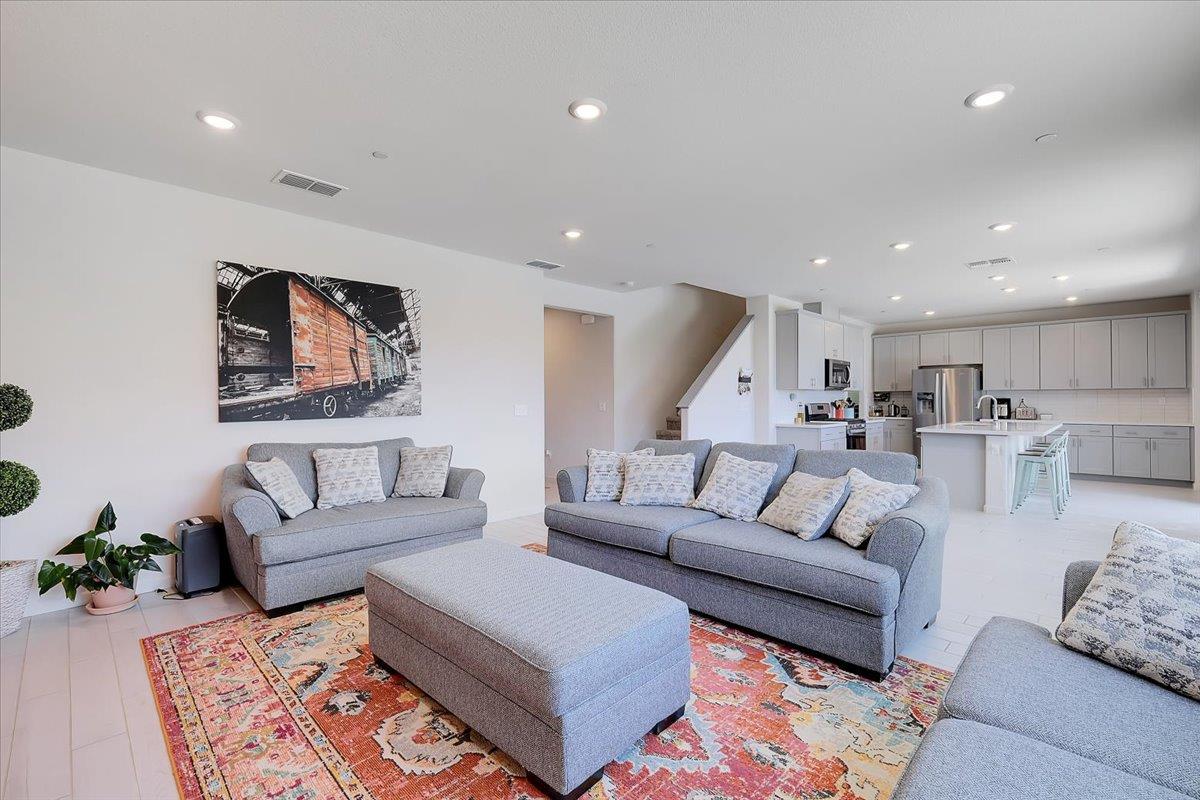 Berryessa Way, Olivehurst, California image 10