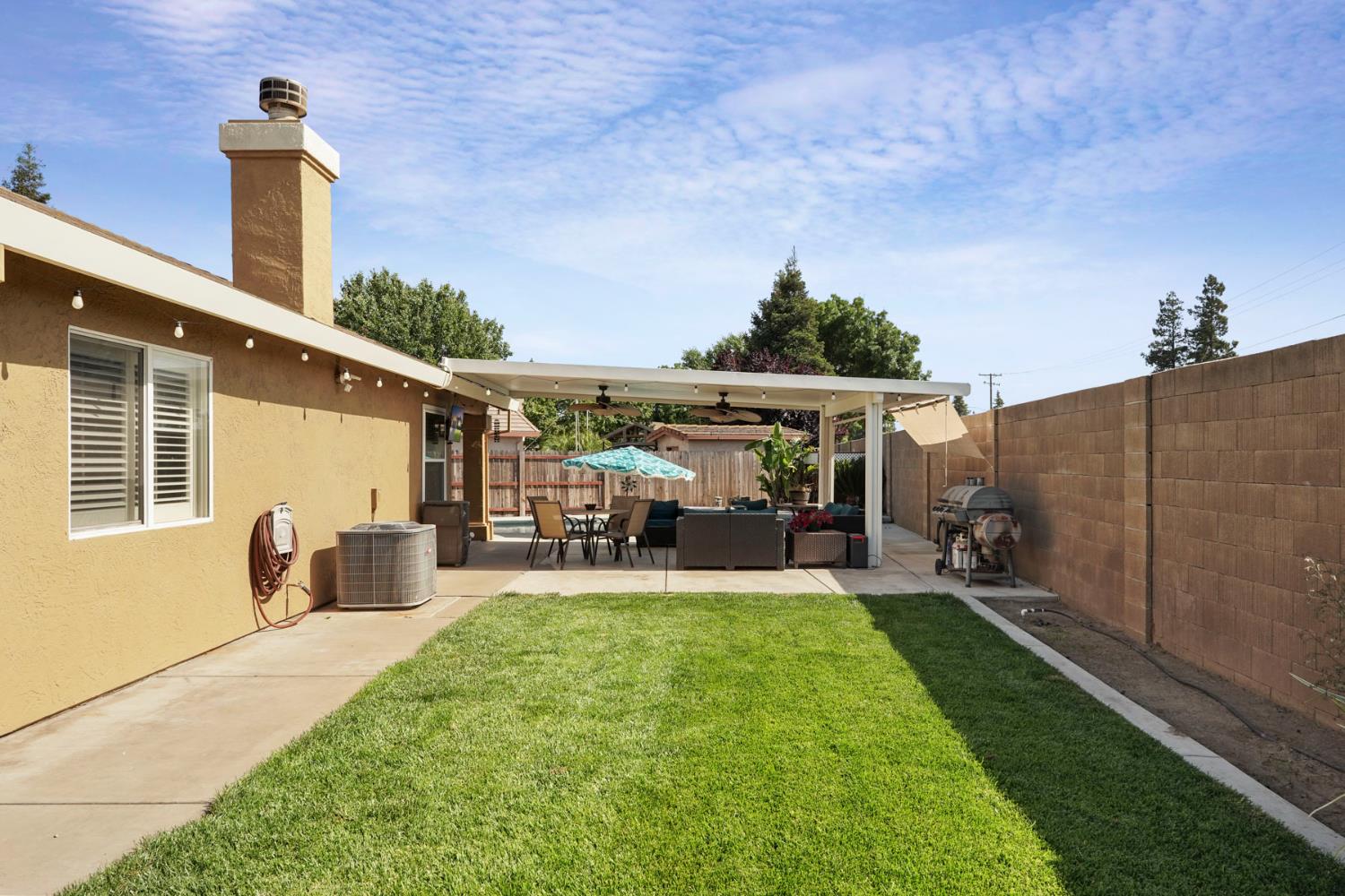 Blackbird Court, Lodi, California image 36
