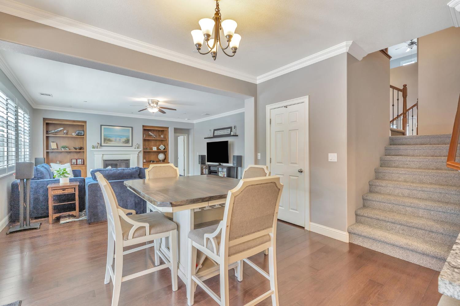 Detail Gallery Image 17 of 45 For 1088 Broken Spoke Ln, Roseville,  CA 95747 - 5 Beds | 4/1 Baths