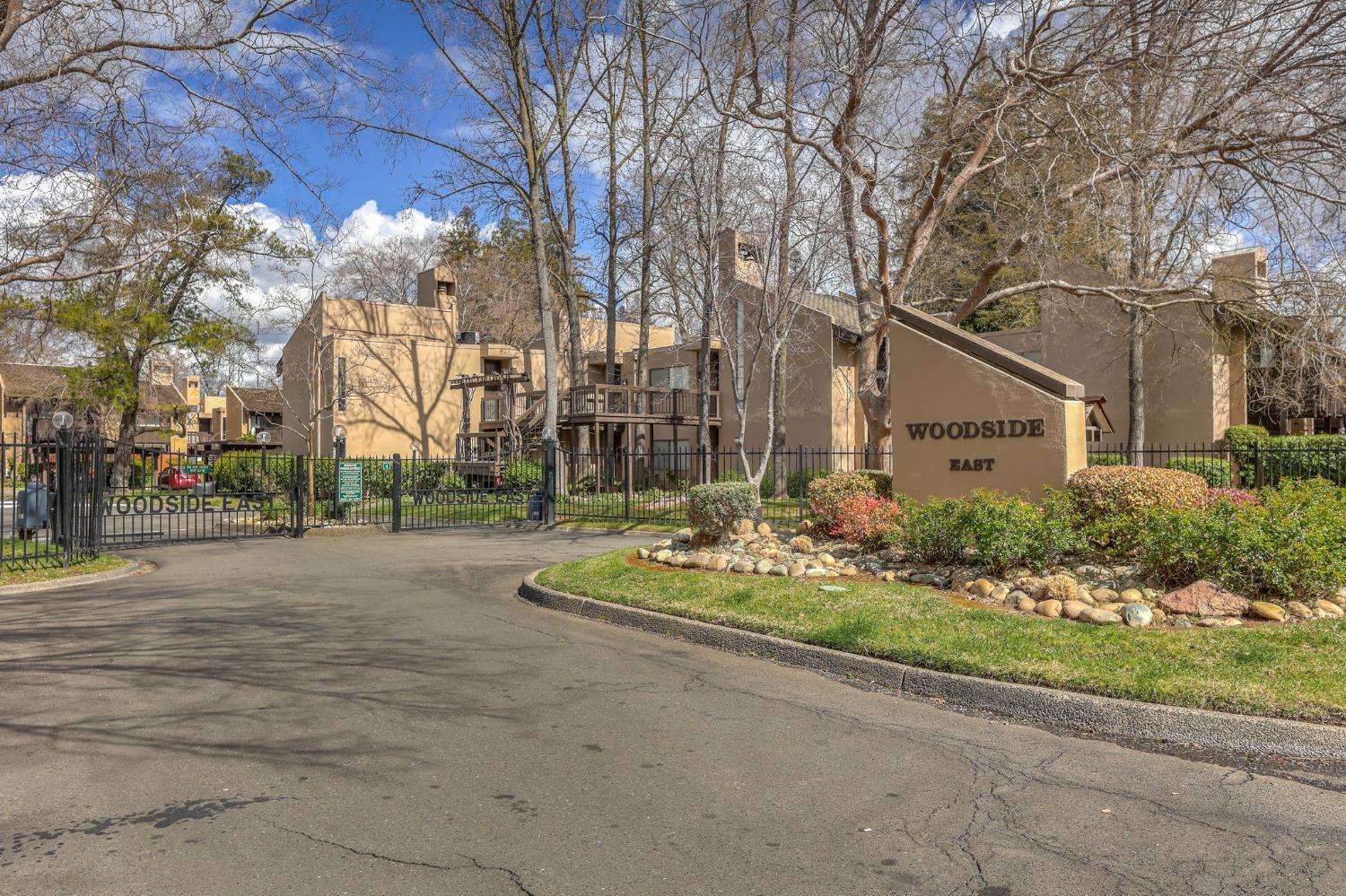 Photo #2: 225071590 Listing 