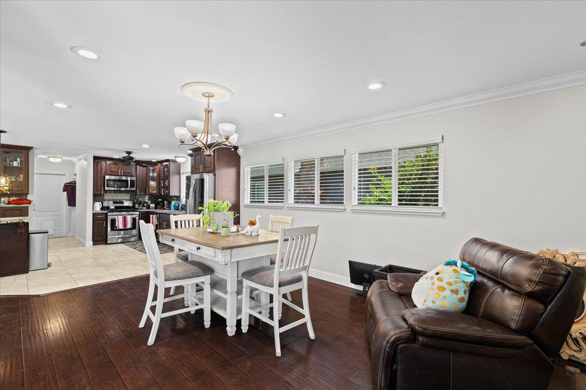 Sherwood Avenue, Modesto, California image 22