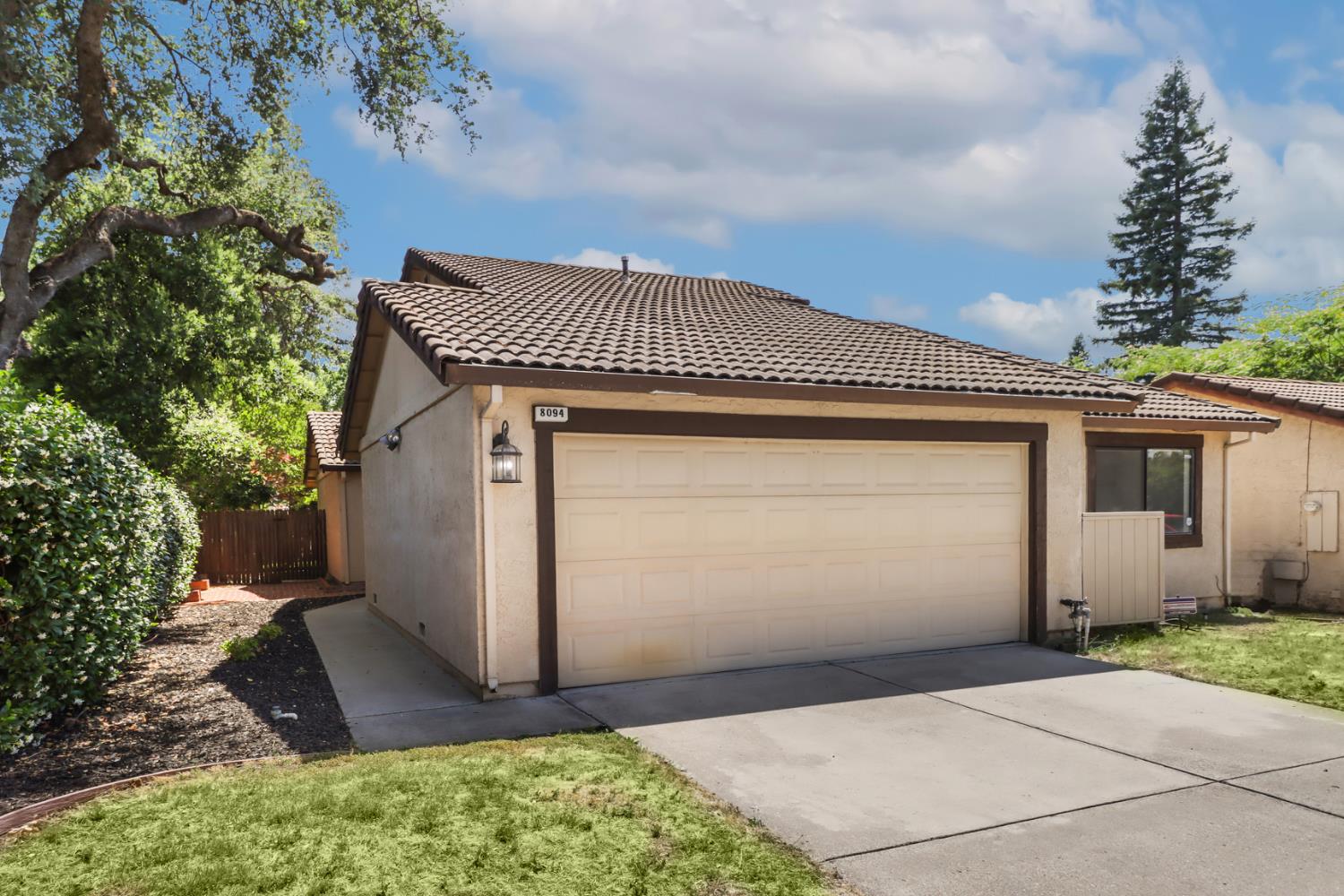 Forest Glen Way, Citrus Heights, California image 2