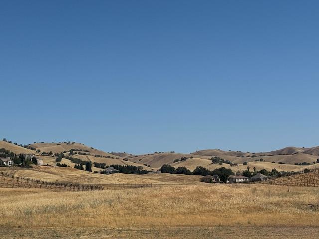 Cabernet Court, Patterson, California image 14