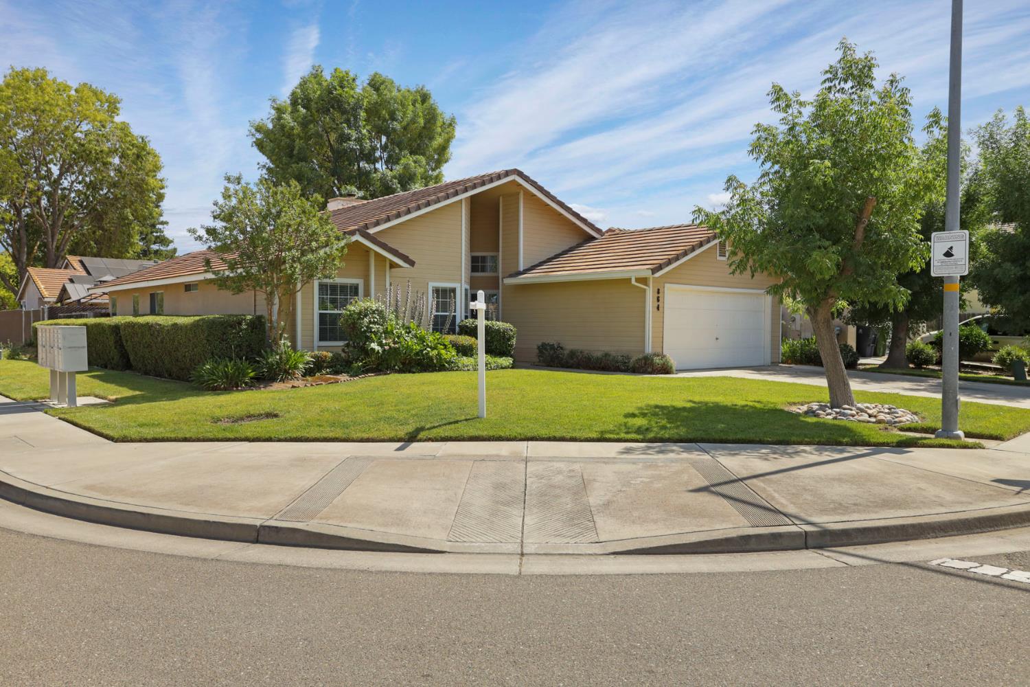 Gotland Court, Tracy, California image 2