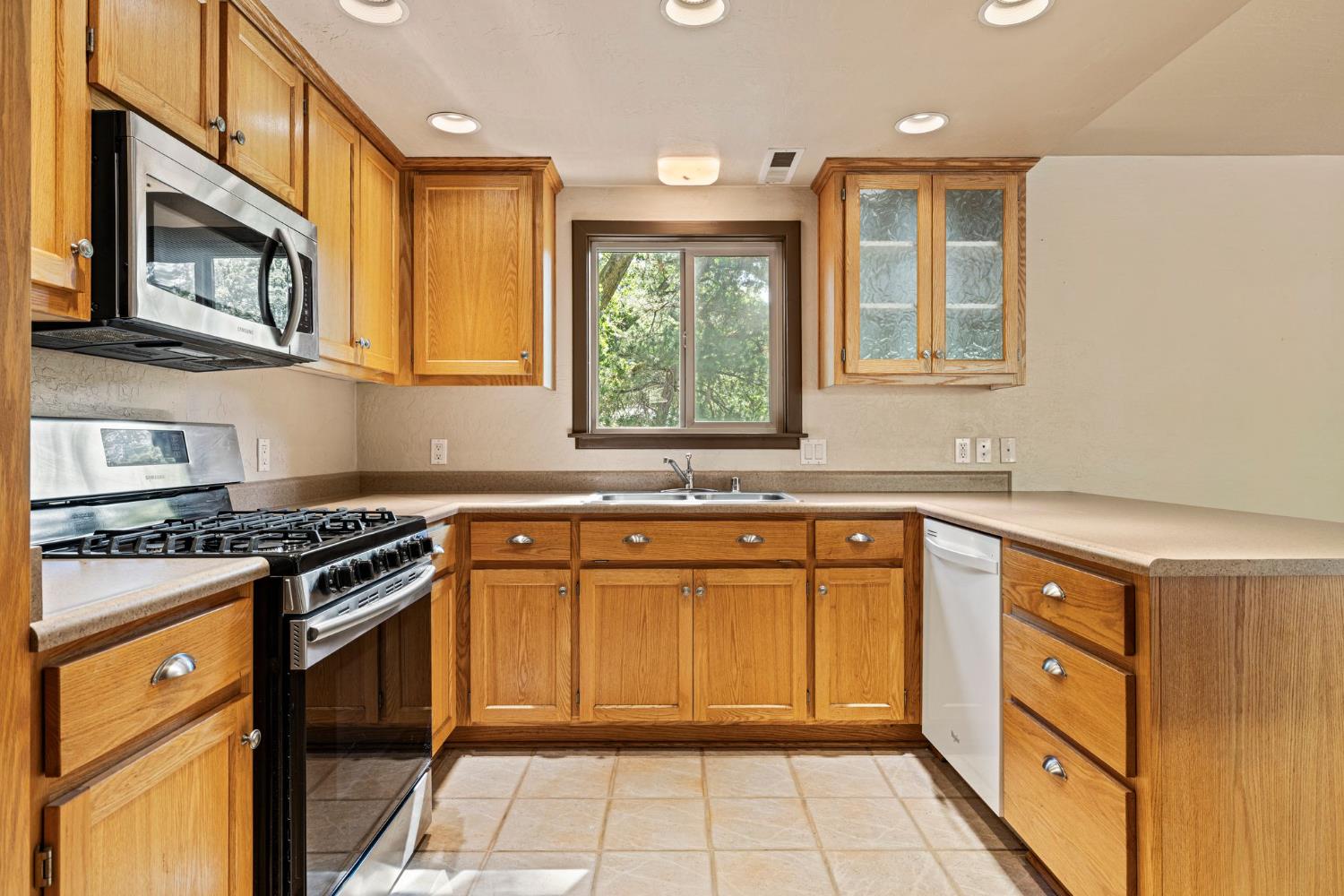 Holly Way, Placerville, California image 21