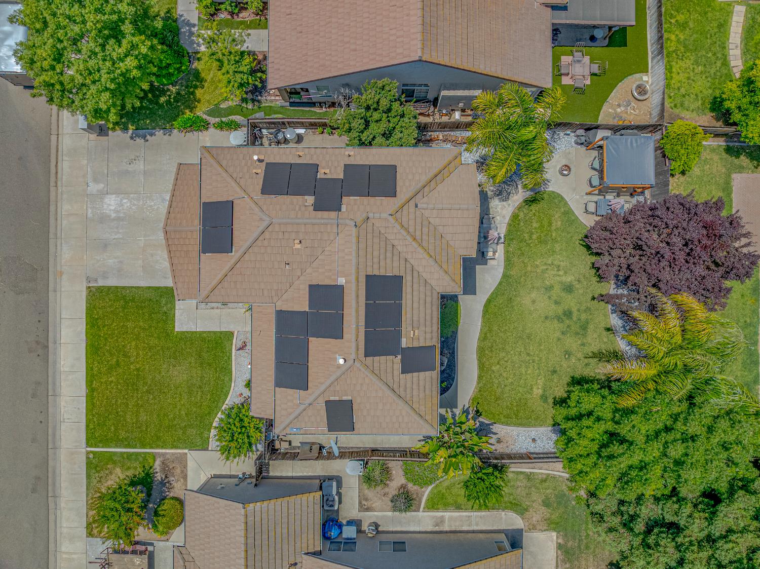 La Quinta Court, Merced, California image 7