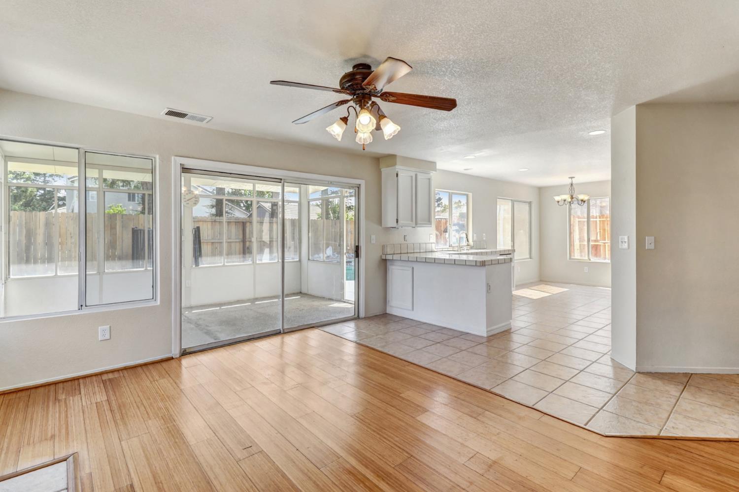 Thornbridge Drive, Galt, California image 9