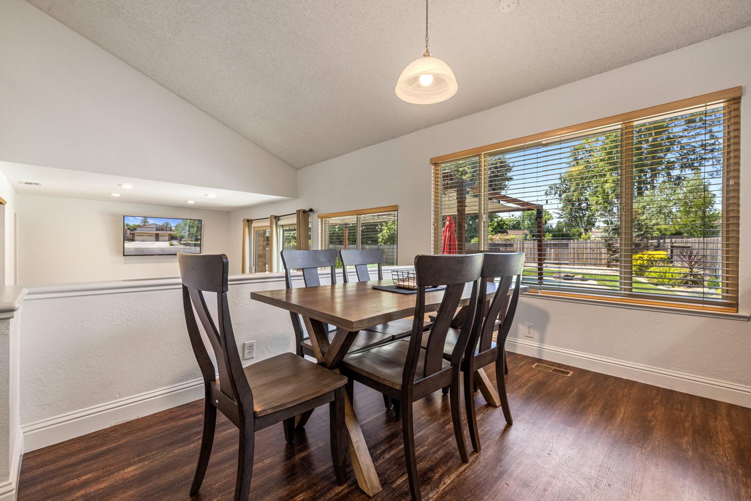 Cottonwood Drive, Roseville, California image 18