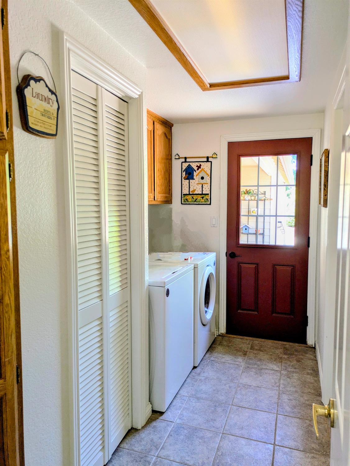 Detail Gallery Image 34 of 78 For 2300 Larsen Dr, Camino,  CA 95709 - 4 Beds | 2 Baths