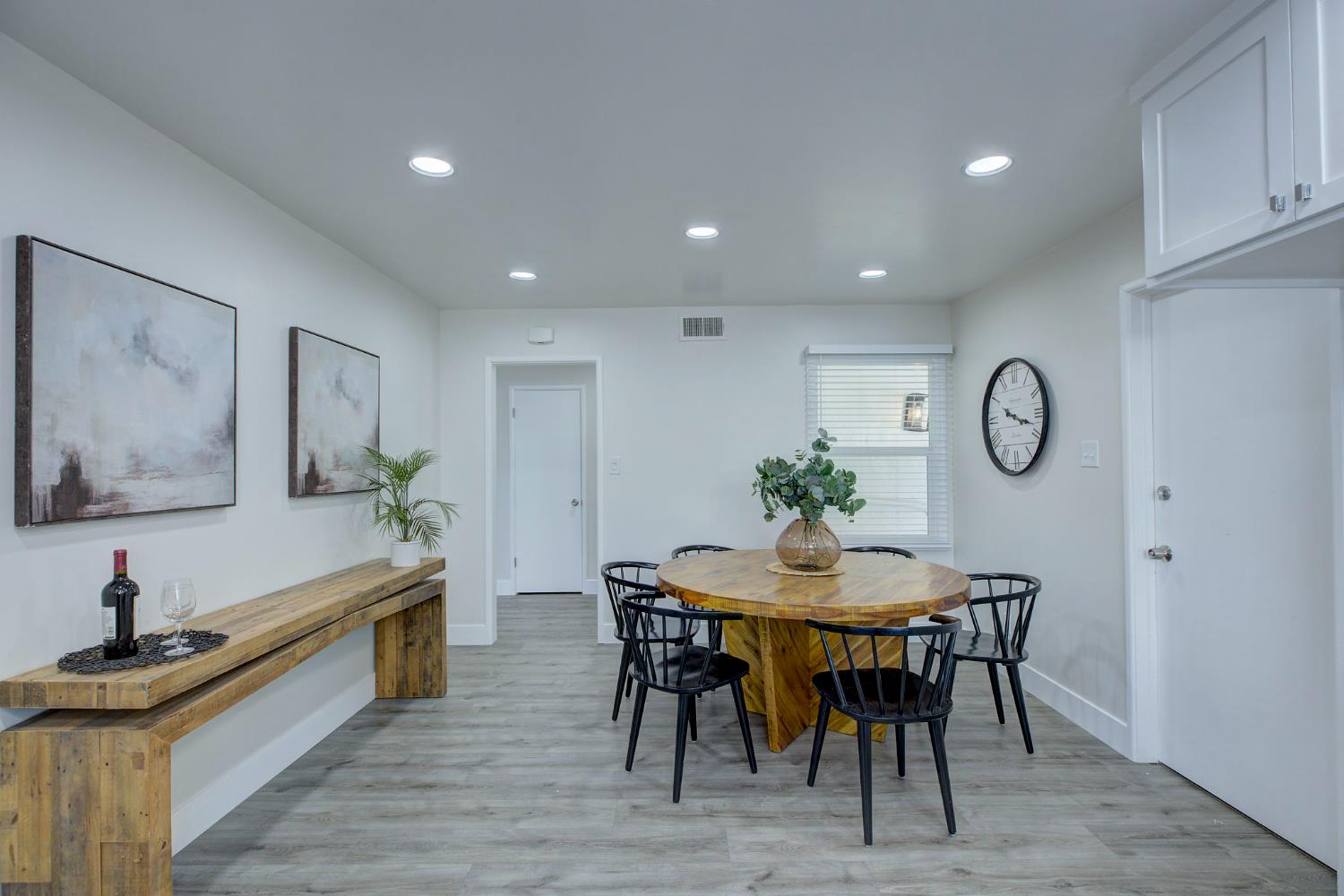 Stockbridge Avenue, Sacramento, California image 9