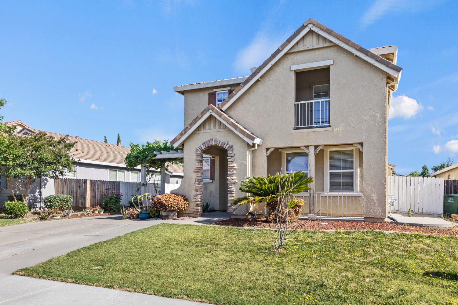 Tavira Court, Elk Grove, California image 2