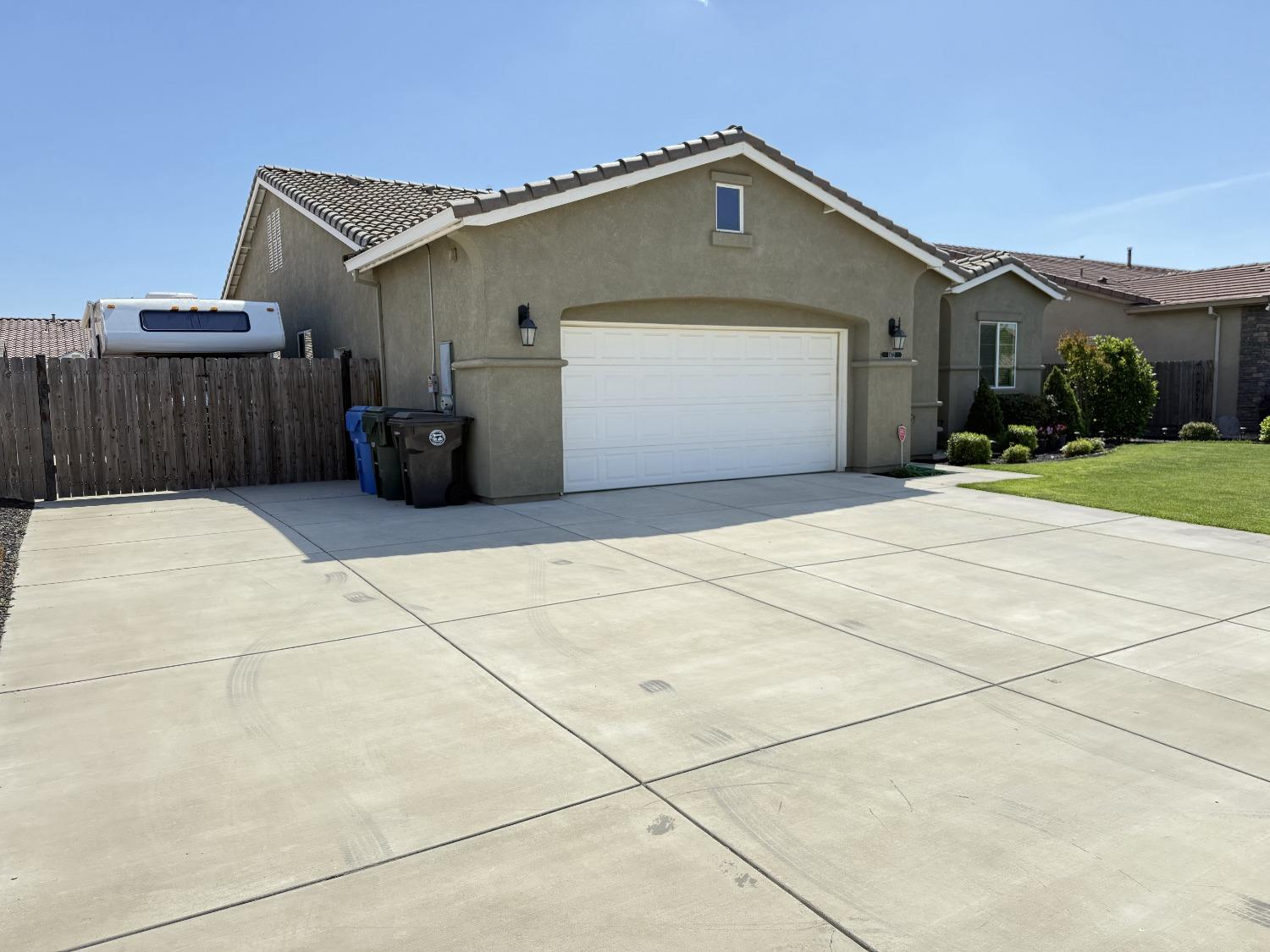 W Woodward Avenue, Manteca, California image 2
