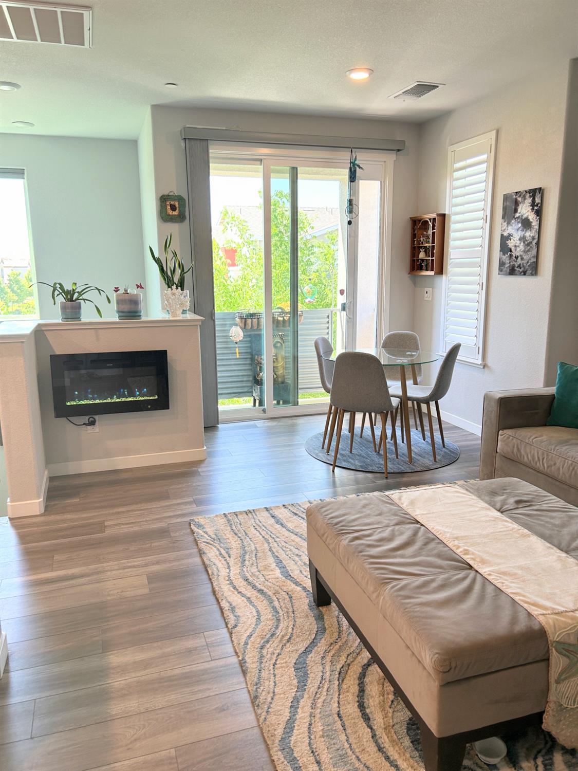 Ocean Lane, Elk Grove, California image 9