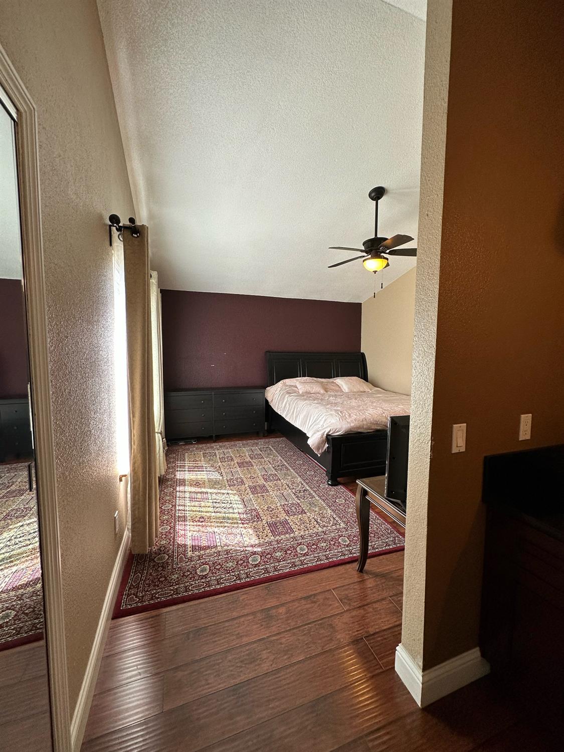 Holworthy Way, Sacramento, California image 34