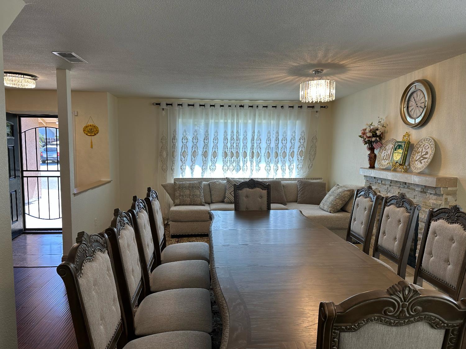 Holworthy Way, Sacramento, California image 9