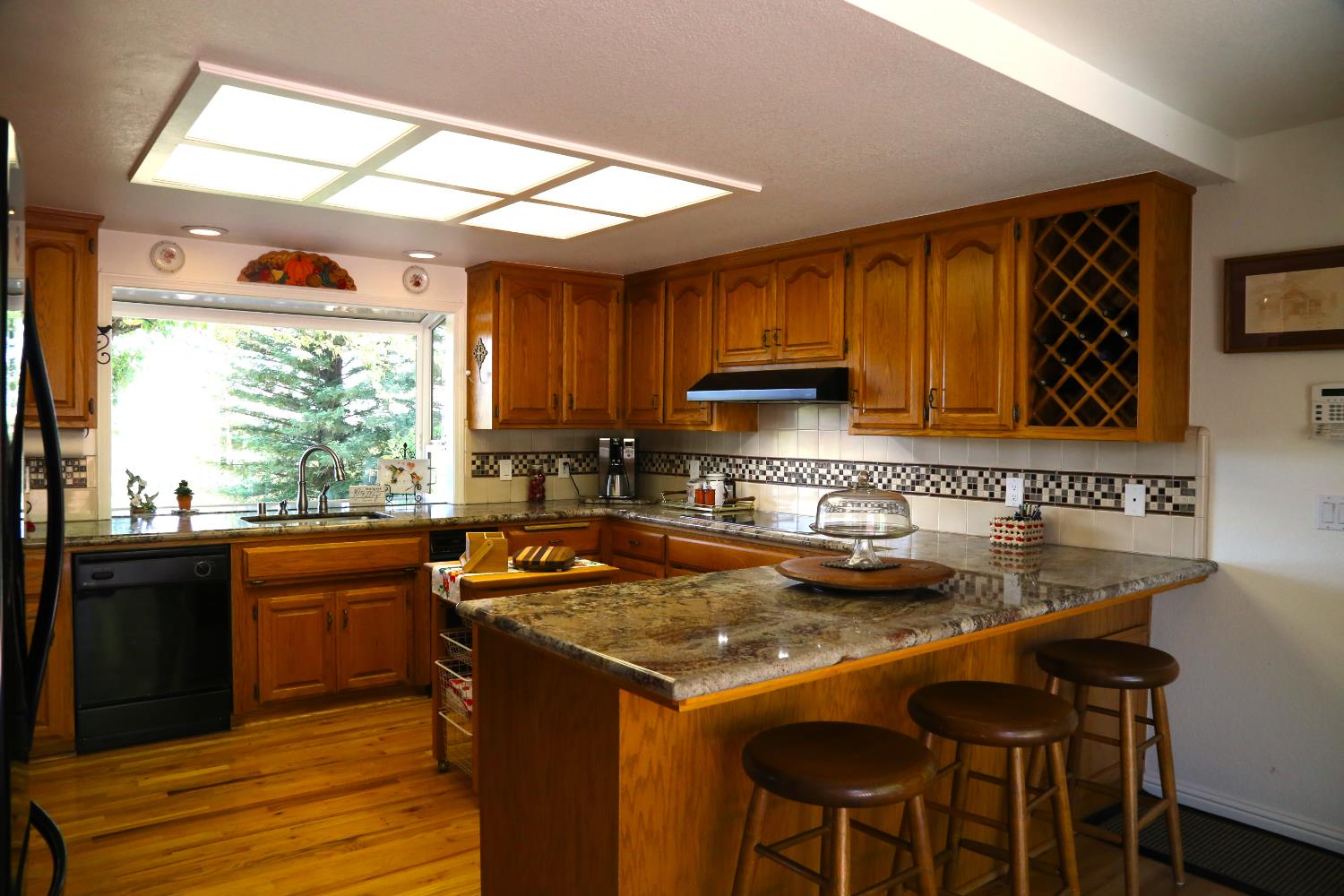 Detail Gallery Image 17 of 78 For 2300 Larsen Dr, Camino,  CA 95709 - 4 Beds | 2 Baths