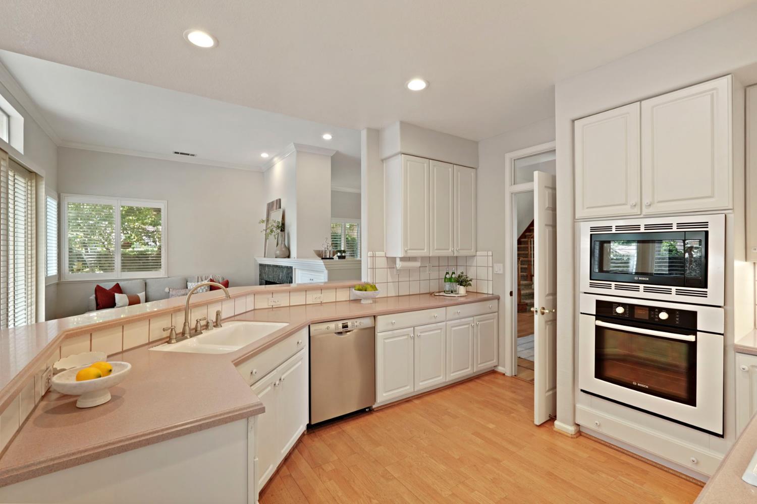 Annandale Court, Stockton, California image 16