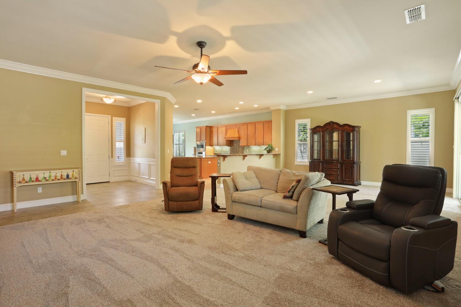 Detail Gallery Image 18 of 74 For 2424 Ashbridge Ln, Manteca,  CA 95336 - 2 Beds | 2/1 Baths