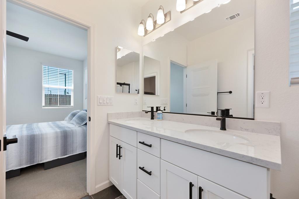 Sienna Bluff Place, Folsom, California image 35