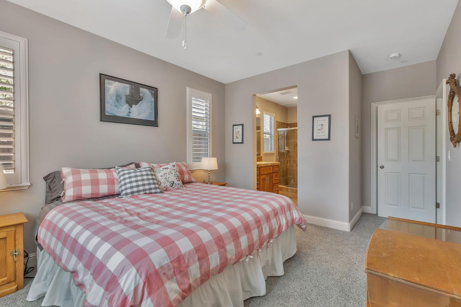 Detail Gallery Image 25 of 45 For 1088 Broken Spoke Ln, Roseville,  CA 95747 - 5 Beds | 4/1 Baths
