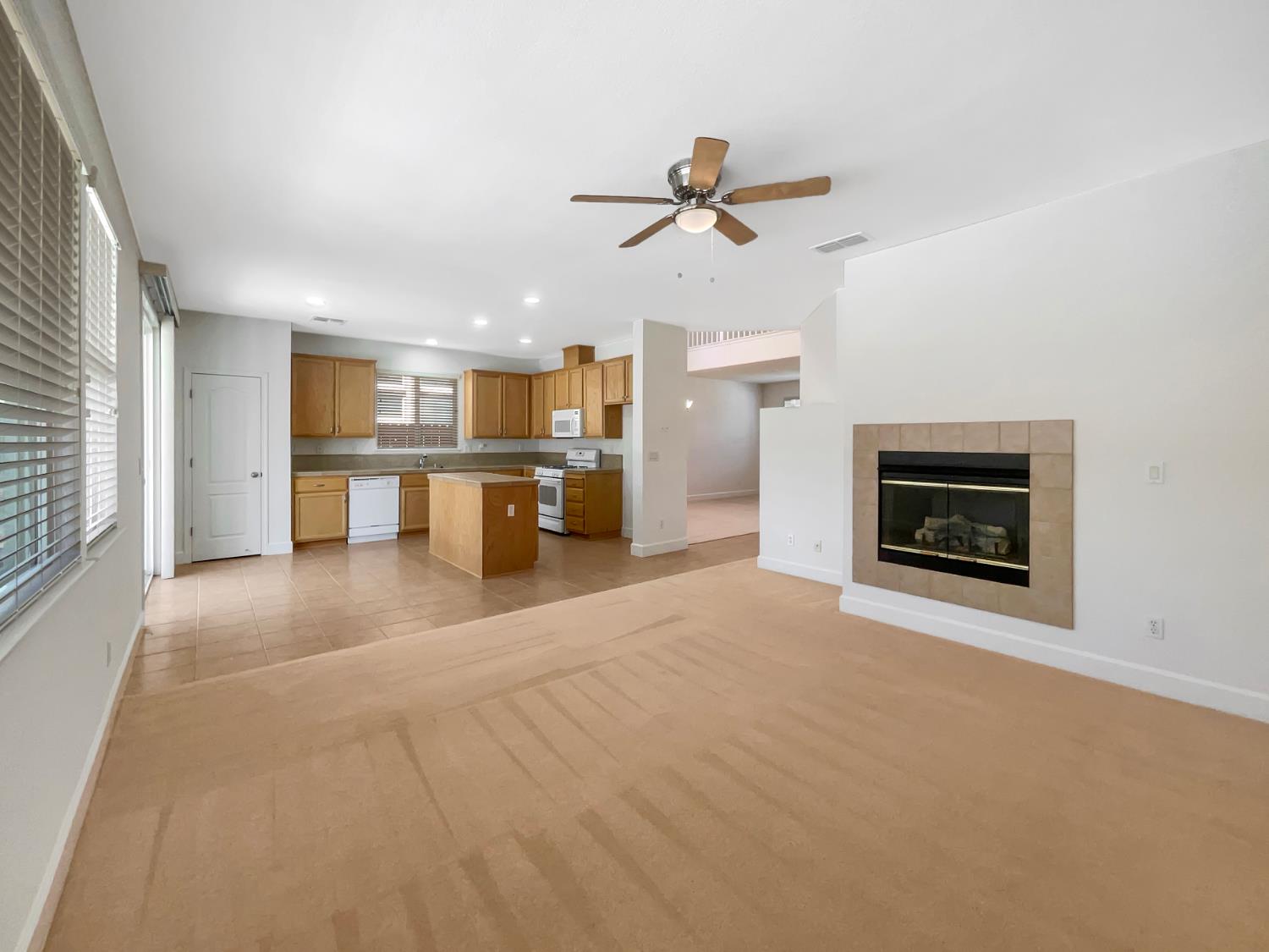 Monte Vista Court, West Sacramento, California image 18