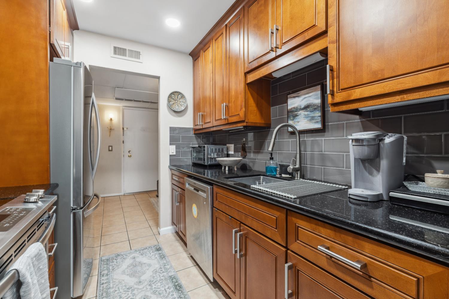 N Civic Drive #411, Walnut Creek, California image 5