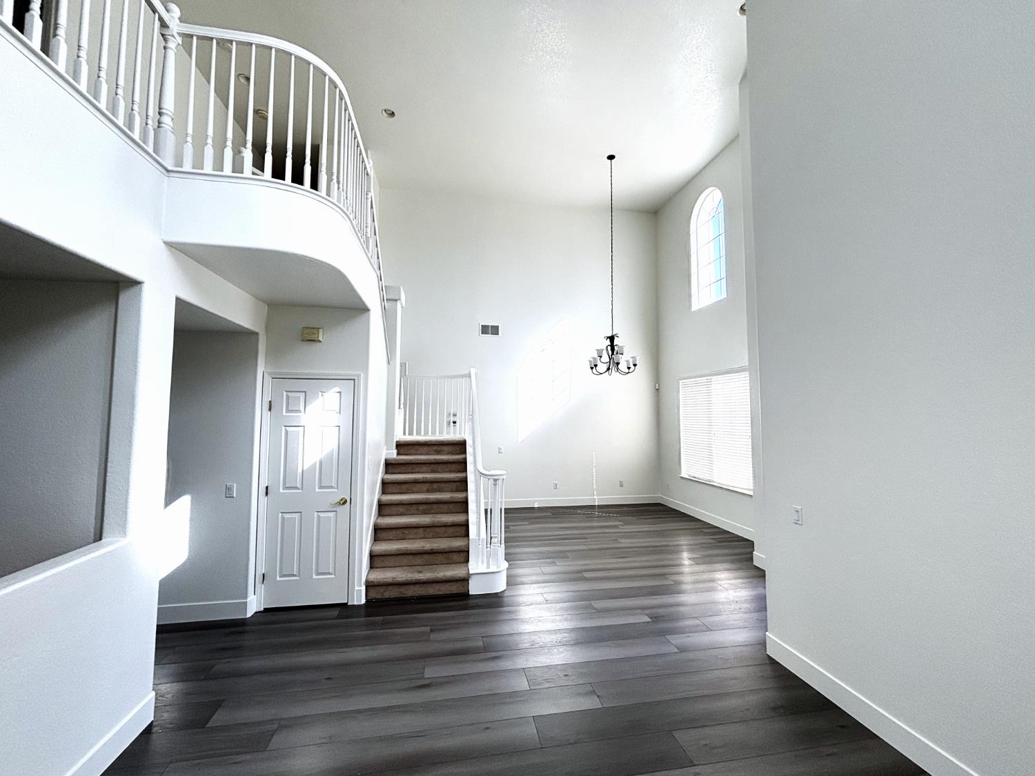 Lilyview Way, Elk Grove, California image 5