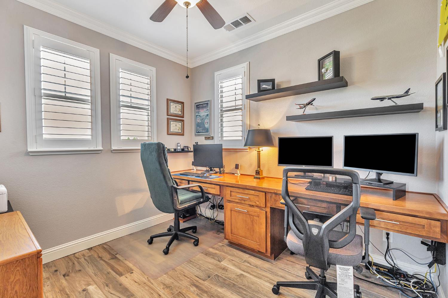 Detail Gallery Image 20 of 45 For 1088 Broken Spoke Ln, Roseville,  CA 95747 - 5 Beds | 4/1 Baths