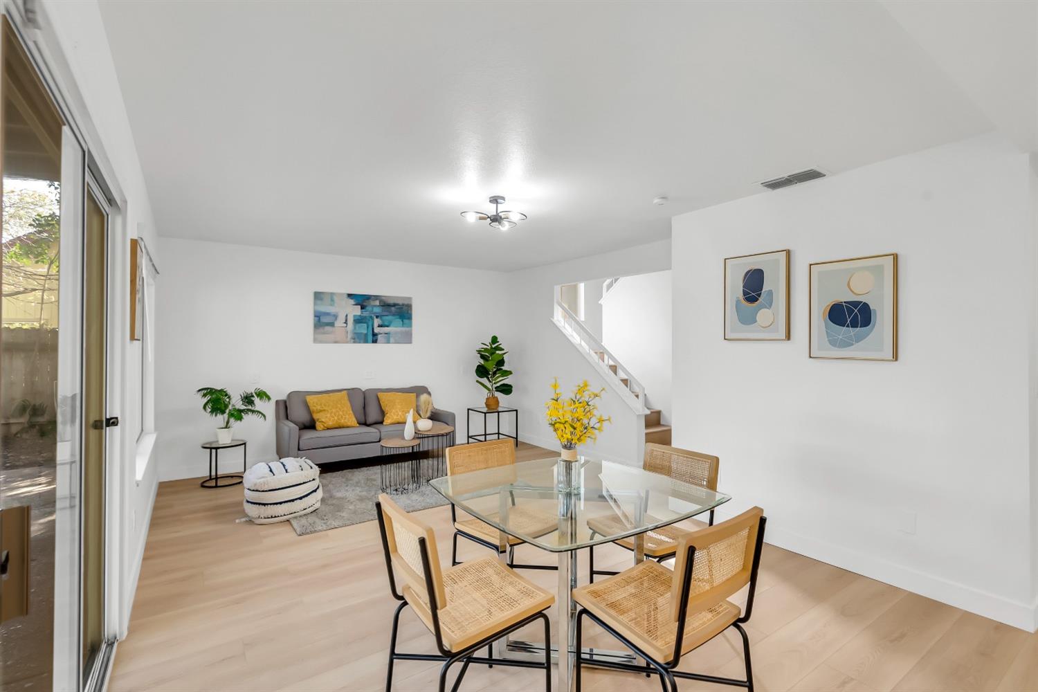 Detail Gallery Image 27 of 57 For 7213 Tiant Way, Elk Grove,  CA 95758 - 3 Beds | 2/1 Baths