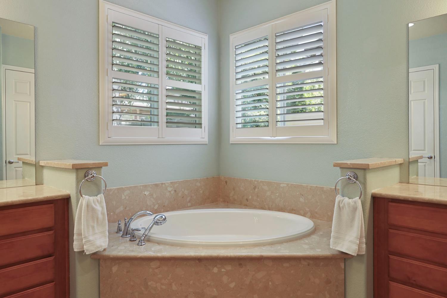 Detail Gallery Image 37 of 74 For 2424 Ashbridge Ln, Manteca,  CA 95336 - 2 Beds | 2/1 Baths