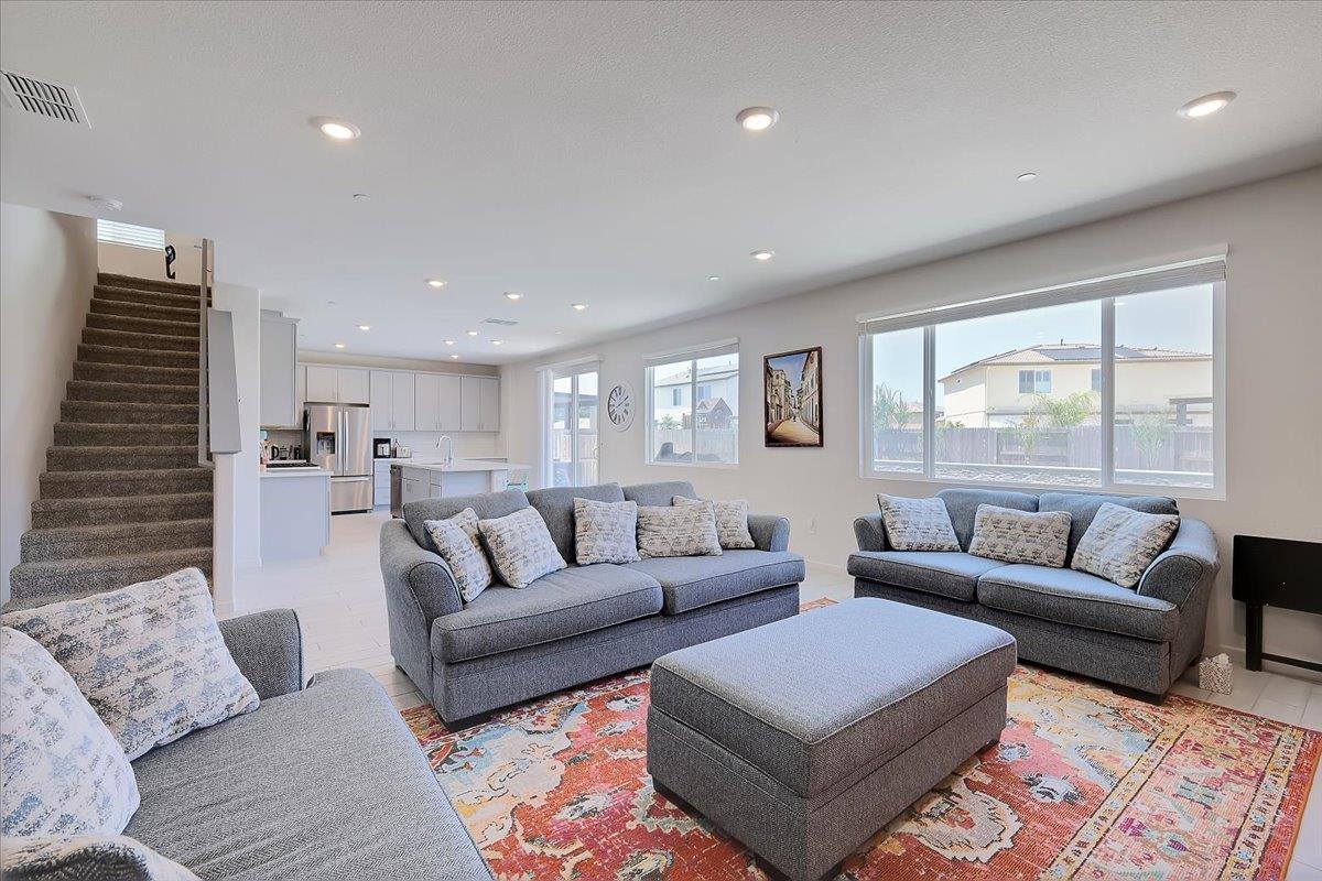 Berryessa Way, Olivehurst, California image 11